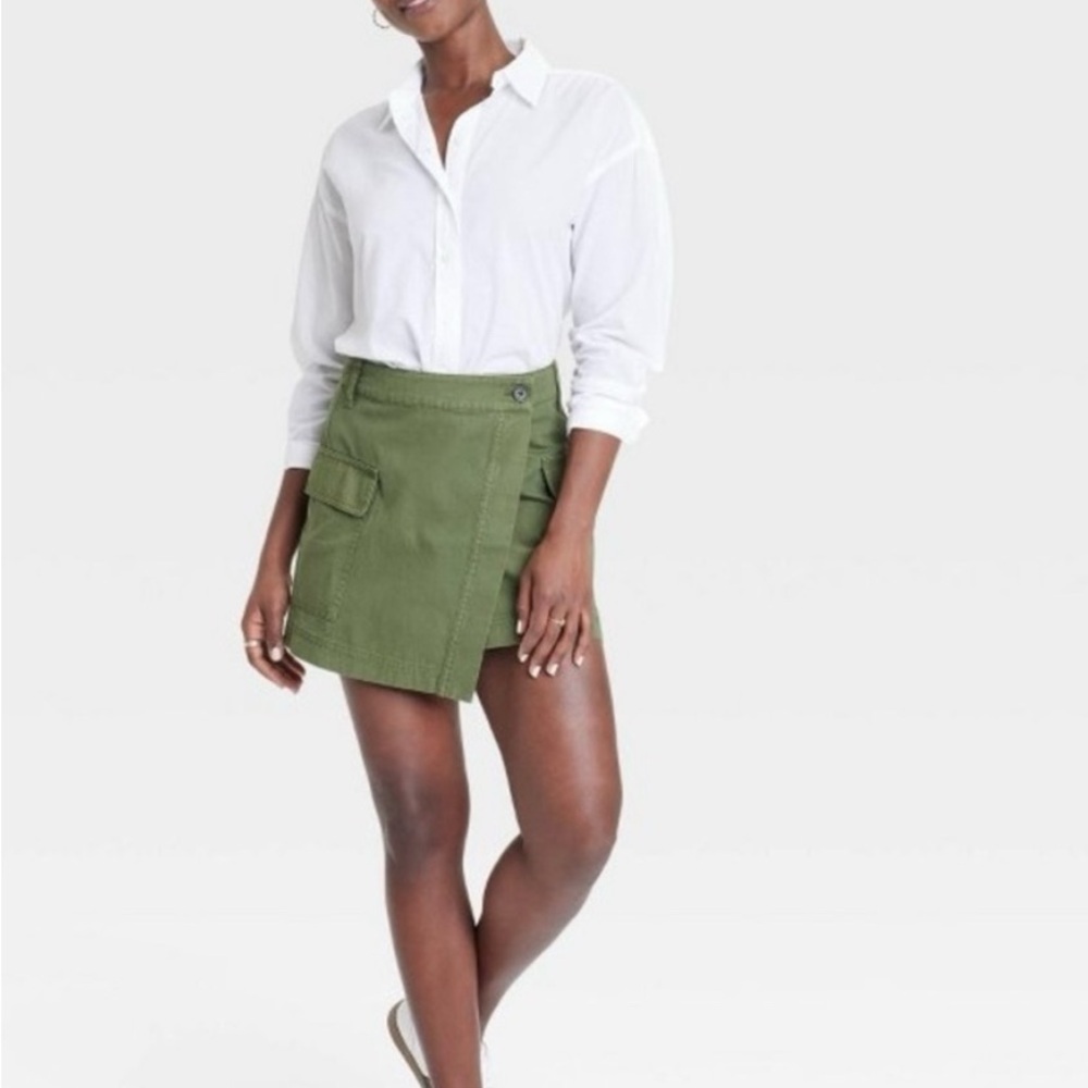 Women's Universal Thread Wrap Mini Skirt - Olive Green 2